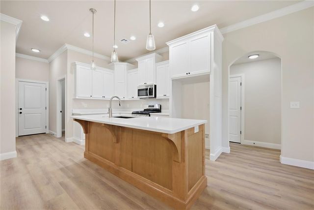 667 Almond Blossom Road, Piedmont, OK 73078
