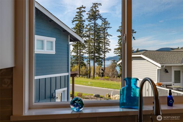 3903 Isle Way, Anacortes, WA 98221