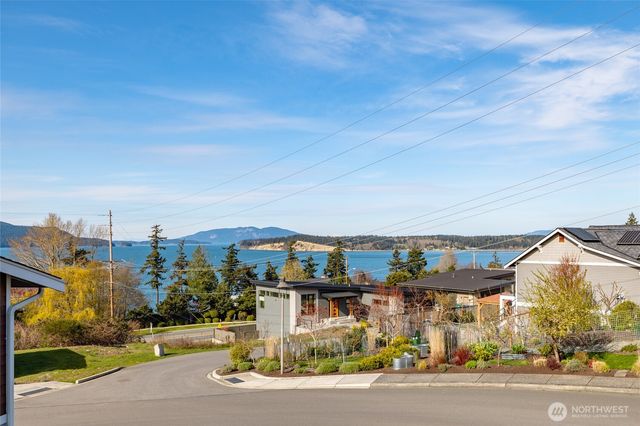 3903 Isle Way, Anacortes, WA 98221