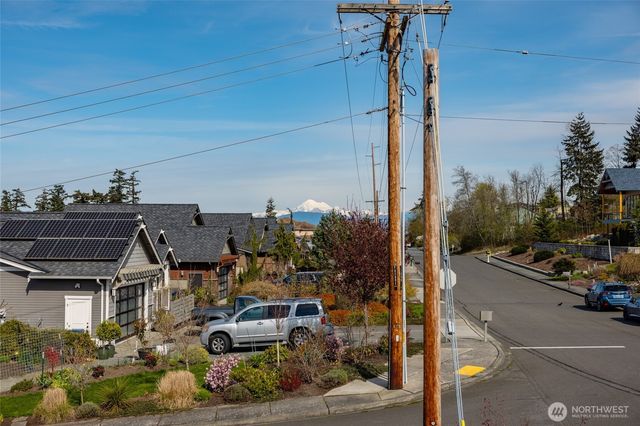 3903 Isle Way, Anacortes, WA 98221
