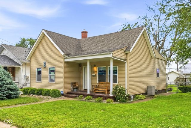 706 S Chestnut Street, Seymour, IN 47274