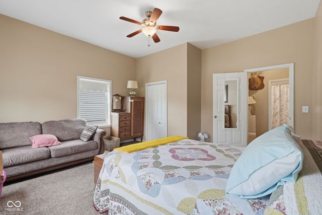 706 S Chestnut Street, Seymour, IN 47274