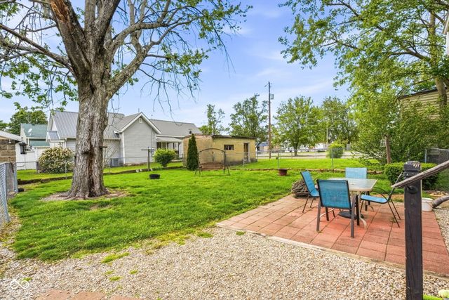706 S Chestnut Street, Seymour, IN 47274