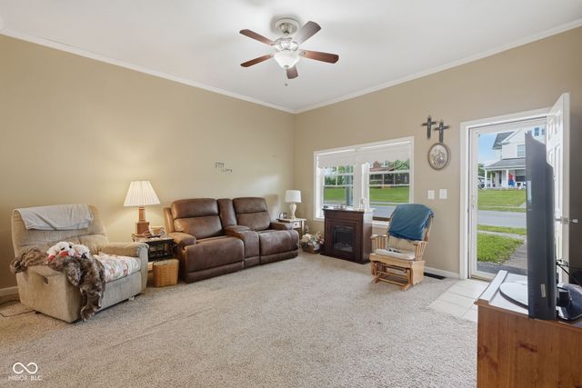 706 S Chestnut Street, Seymour, IN 47274