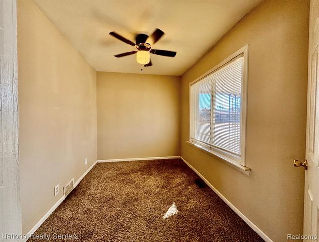 22778 Tuscany Avenue, Eastpointe, MI 48021