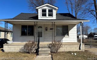 22778 Tuscany Avenue, Eastpointe, MI 48021