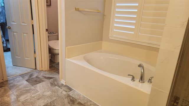1381 Wentworth Drive, Lewisville, TX 75067