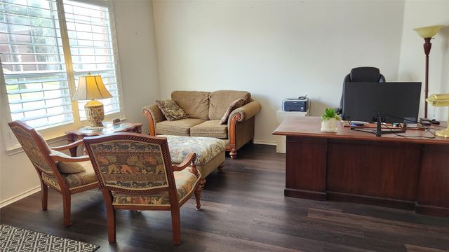 1381 Wentworth Drive, Lewisville, TX 75067