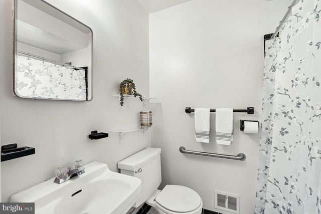 7608 WELLESLEY DR, College Park, MD 20740