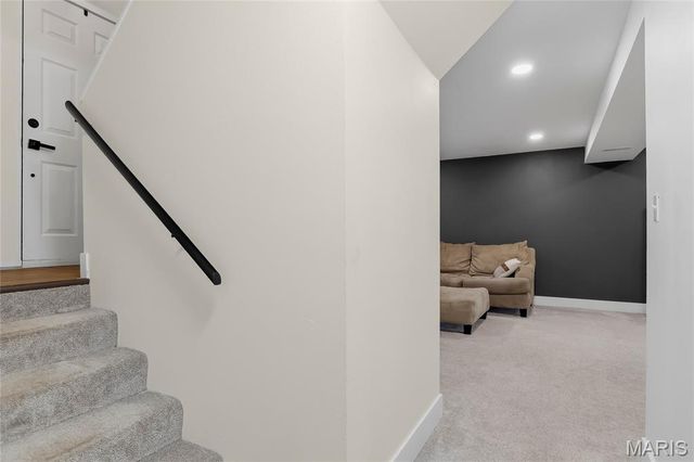 7955 S Rock Hill Road, St Louis, MO 63123