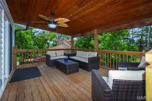 7955 S Rock Hill Road, St Louis, MO 63123