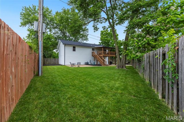 7955 S Rock Hill Road, St Louis, MO 63123