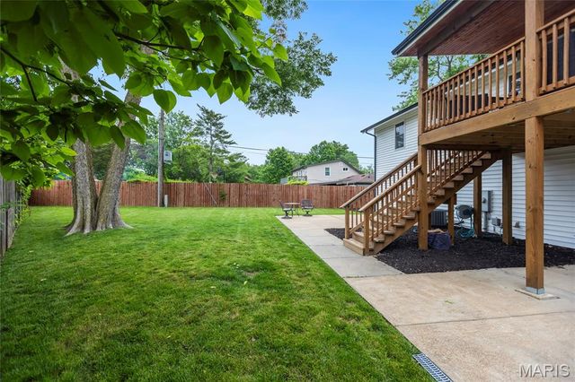 7955 S Rock Hill Road, St Louis, MO 63123