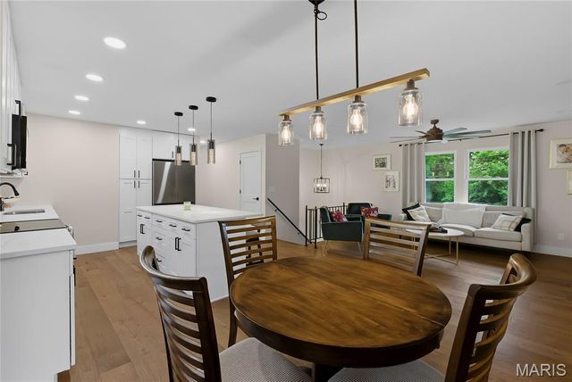 7955 S Rock Hill Road, St Louis, MO 63123