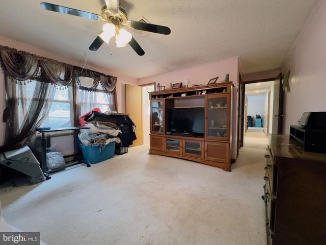 1835 CHERRY ST, Upper Chichester, PA 19061