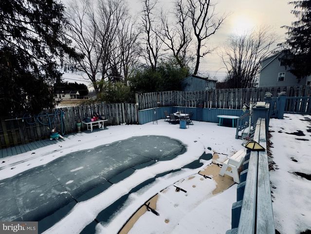 1835 CHERRY ST, Upper Chichester, PA 19061