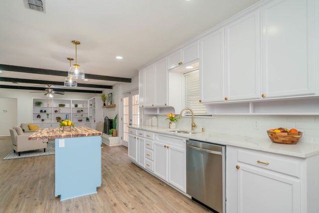 1213 LeDuke Blvd, Longview, TX 75604