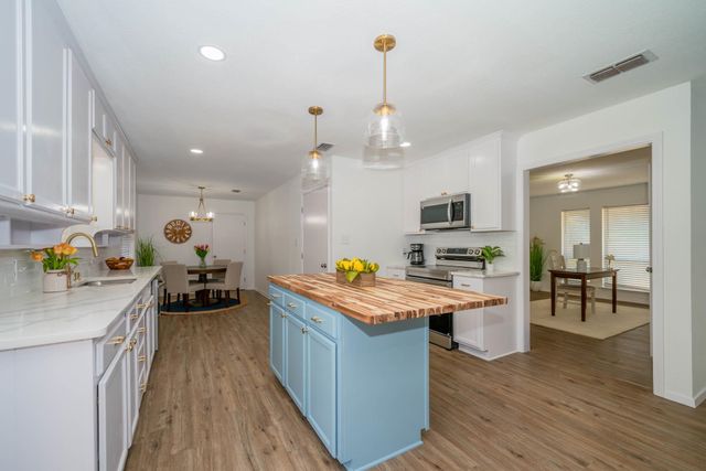 1213 LeDuke Blvd, Longview, TX 75604