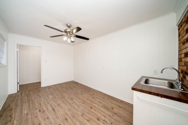 1213 LeDuke Blvd, Longview, TX 75604