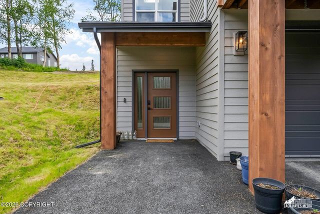 14311 Pickett Street, Anchorage, AK 99516