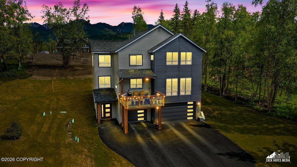14311 Pickett Street, Anchorage, AK 99516