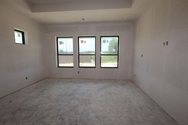 12302 Denham Drive, Mont Belvieu, TX 77523
