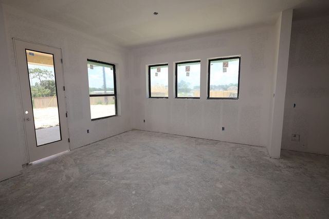 12302 Denham Drive, Mont Belvieu, TX 77523