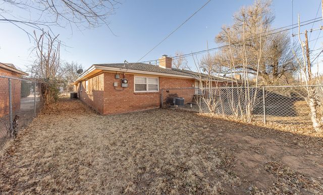 2408 33rd Street, Lubbock, TX 79411