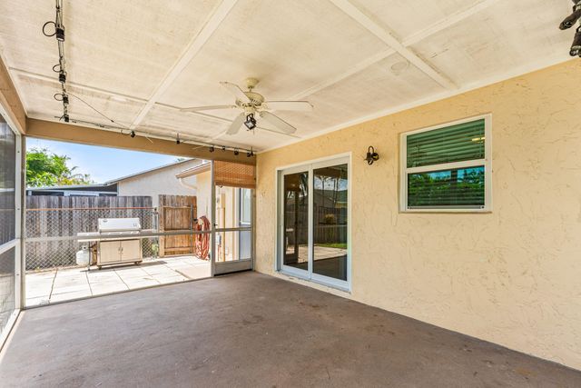 105 Banyan Circle, Jupiter, FL 33458