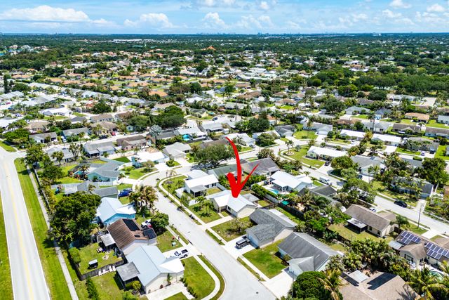 105 Banyan Circle, Jupiter, FL 33458