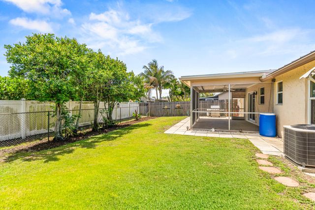 105 Banyan Circle, Jupiter, FL 33458