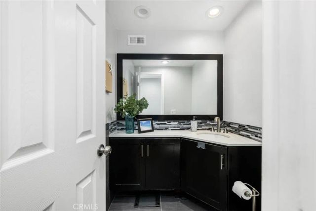 10018 Bloomfield, Cypress, CA 90630