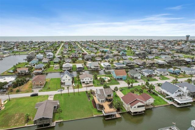 21812 Frio Drive, Galveston, TX 77554