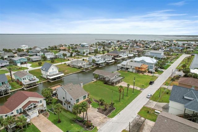 21812 Frio Drive, Galveston, TX 77554