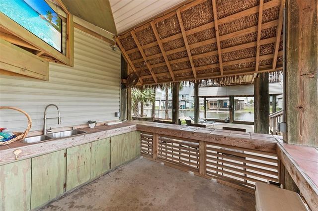 21812 Frio Drive, Galveston, TX 77554