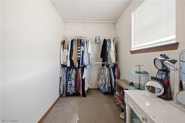 2003 Mahoning Road, Deerfield, OH 44411