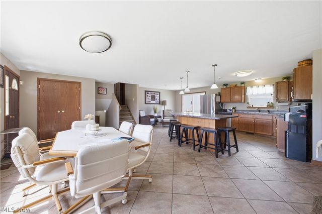 2003 Mahoning Road, Deerfield, OH 44411