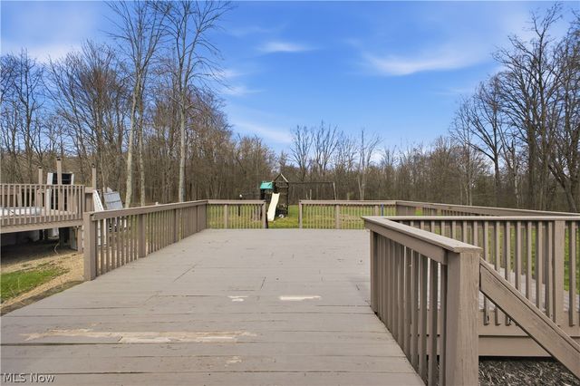 2003 Mahoning Road, Deerfield, OH 44411