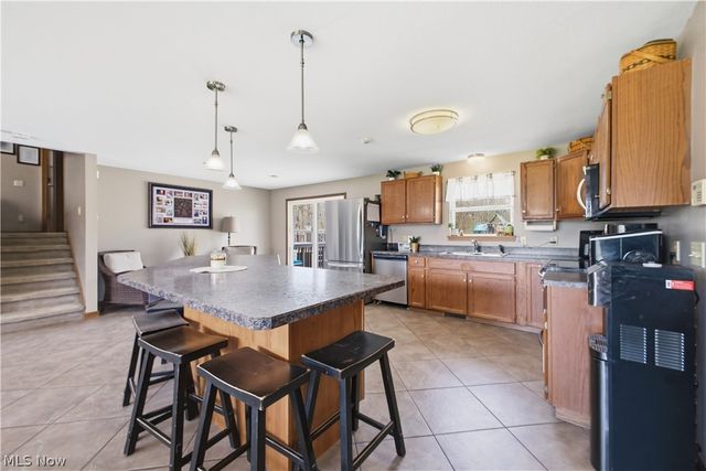 2003 Mahoning Road, Deerfield, OH 44411