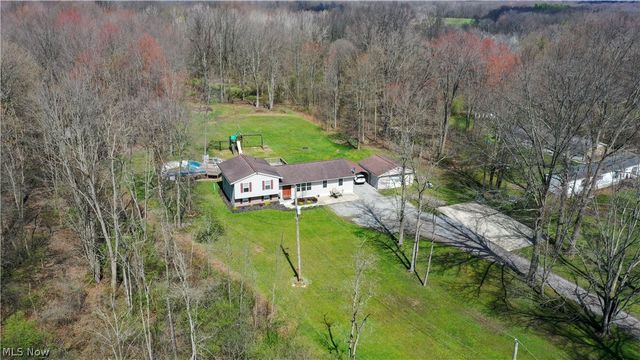 2003 Mahoning Road, Deerfield, OH 44411