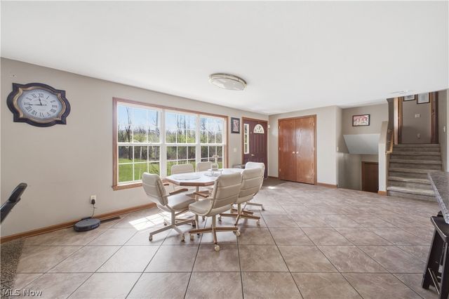 2003 Mahoning Road, Deerfield, OH 44411