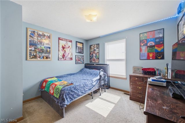2003 Mahoning Road, Deerfield, OH 44411
