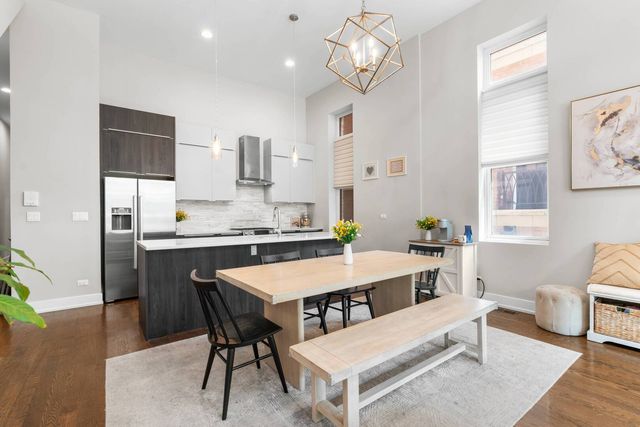 1522 W Cortez Street 1, Chicago, IL 60642