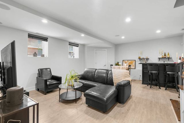 1522 W Cortez Street 1, Chicago, IL 60642