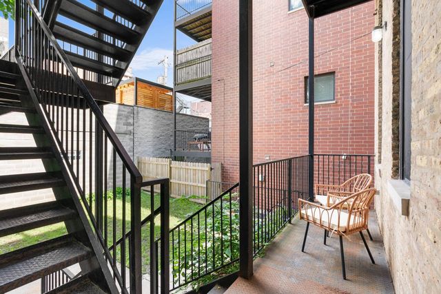 1522 W Cortez Street 1, Chicago, IL 60642