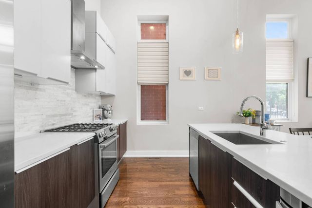 1522 W Cortez Street 1, Chicago, IL 60642