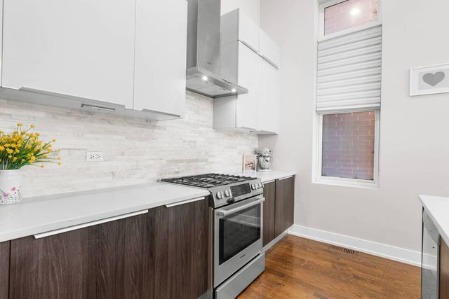 1522 W Cortez Street 1, Chicago, IL 60642