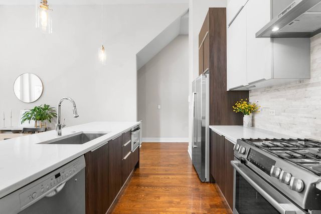 1522 W Cortez Street 1, Chicago, IL 60642