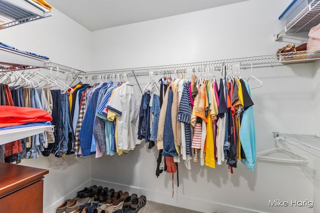 10187 E Crossroads Circle, Caledonia, MI 49316