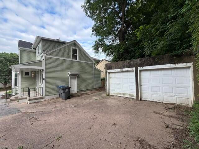 148 GLEN Avenue, Council Bluffs, IA 51503